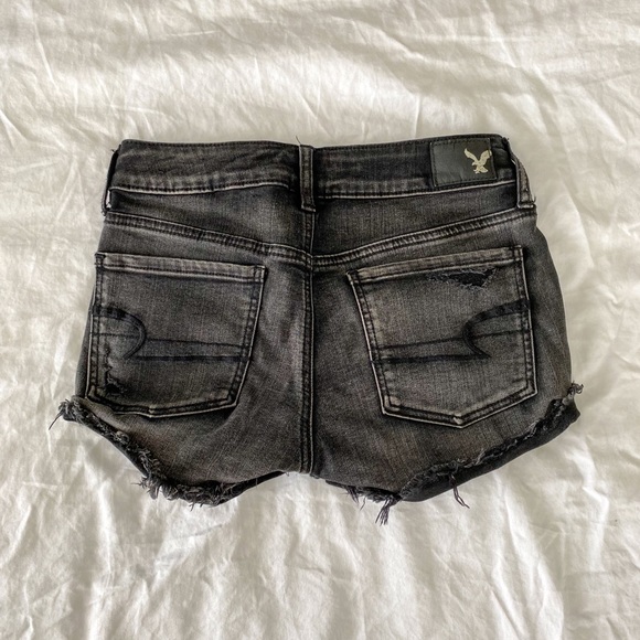 2/$40💜 CLOSET CLEAN OUT: American Eagle black washed denim shorts - Picture 2 of 9